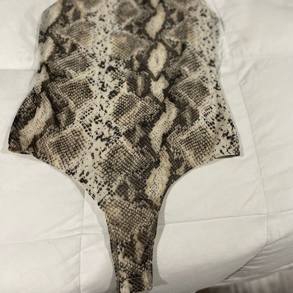 Mikey and Joey python body suit L - Picture 4 of 4